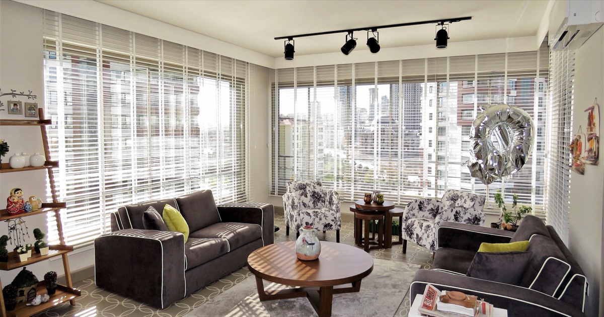 Beyaz ahşap jaluzi perde model