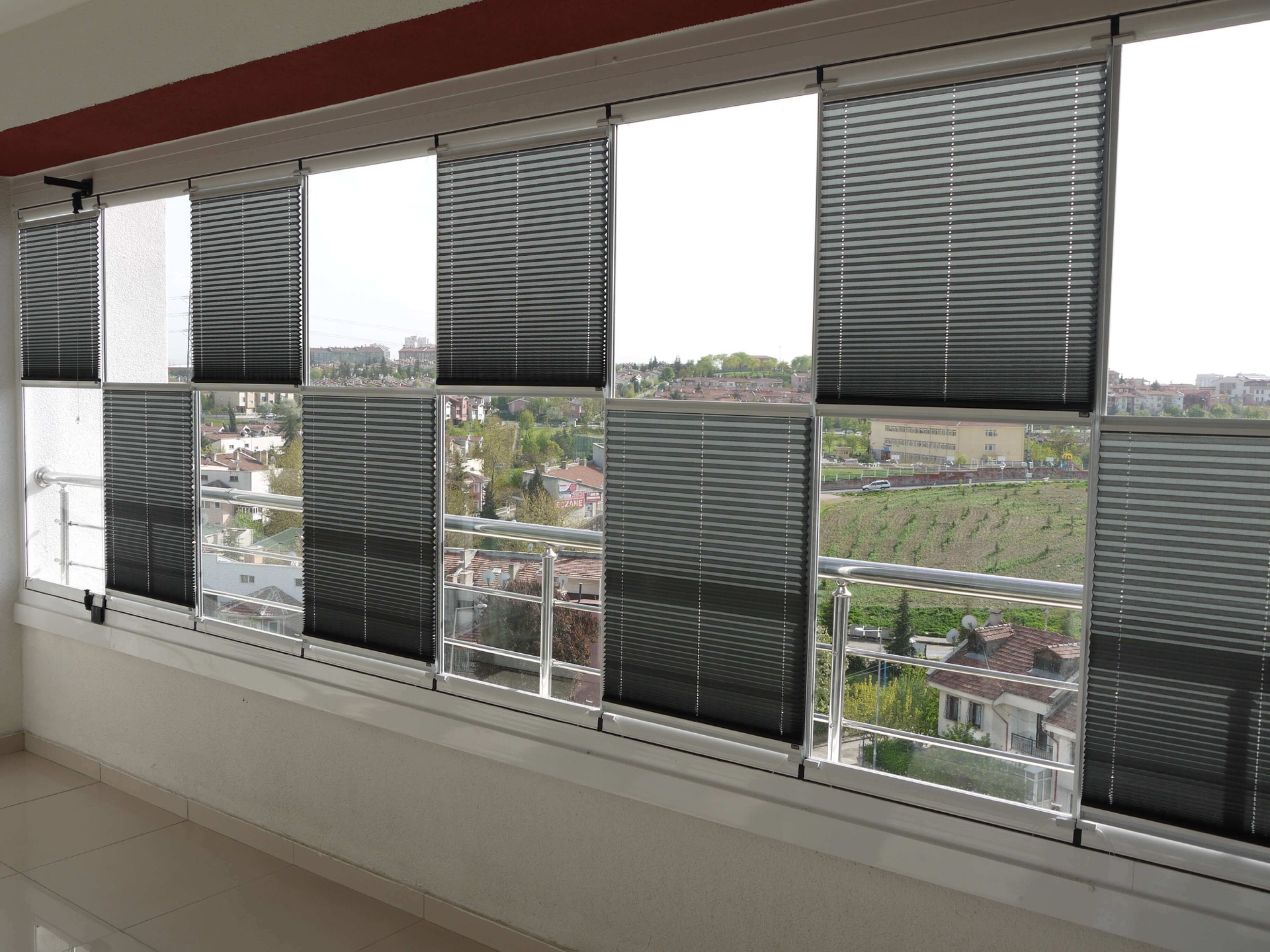 Plise Cam Balkon Perdesi