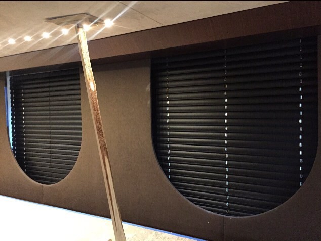 Deri jaluzi perde detay