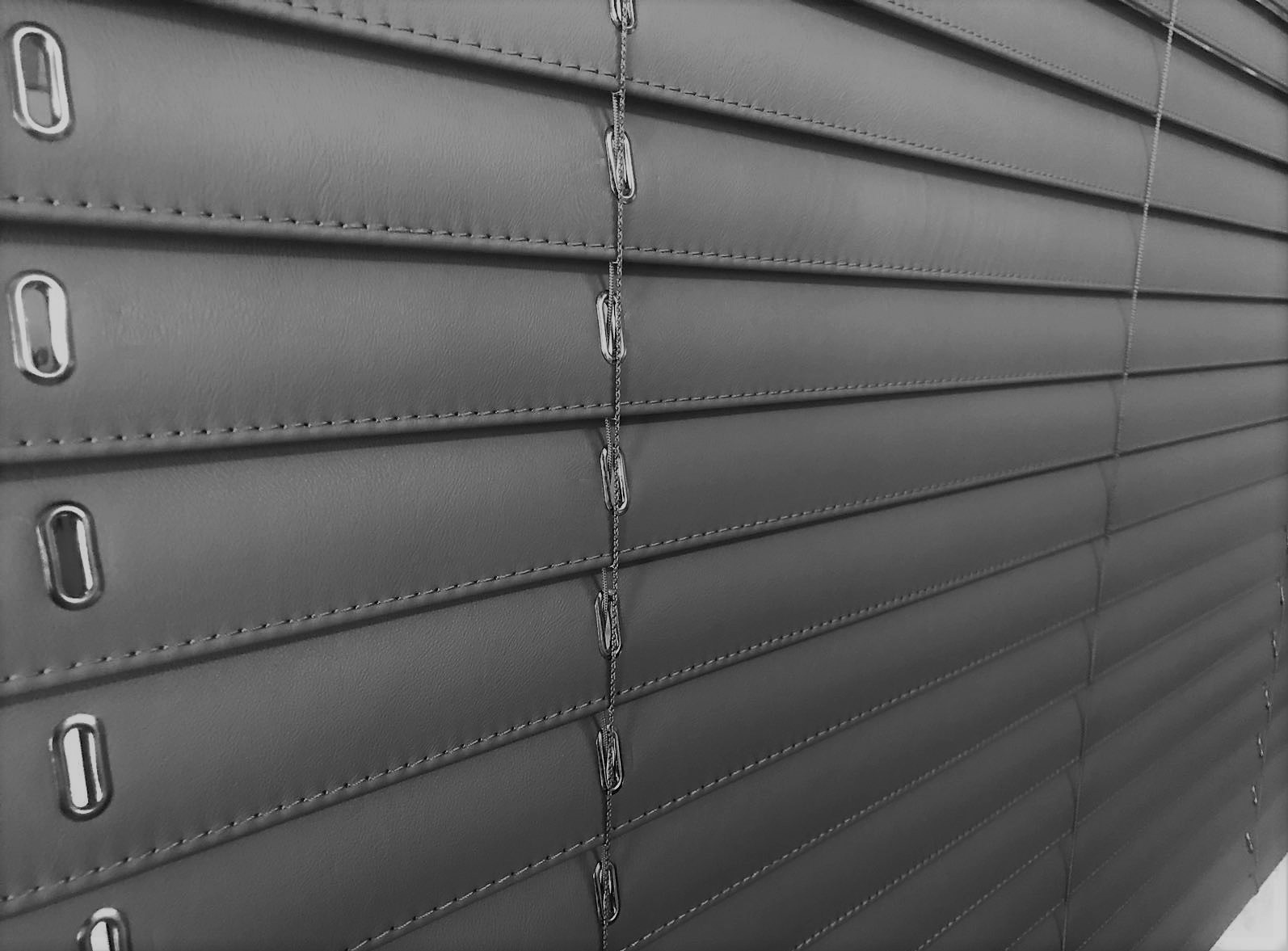 Salon deri jaluzi perde