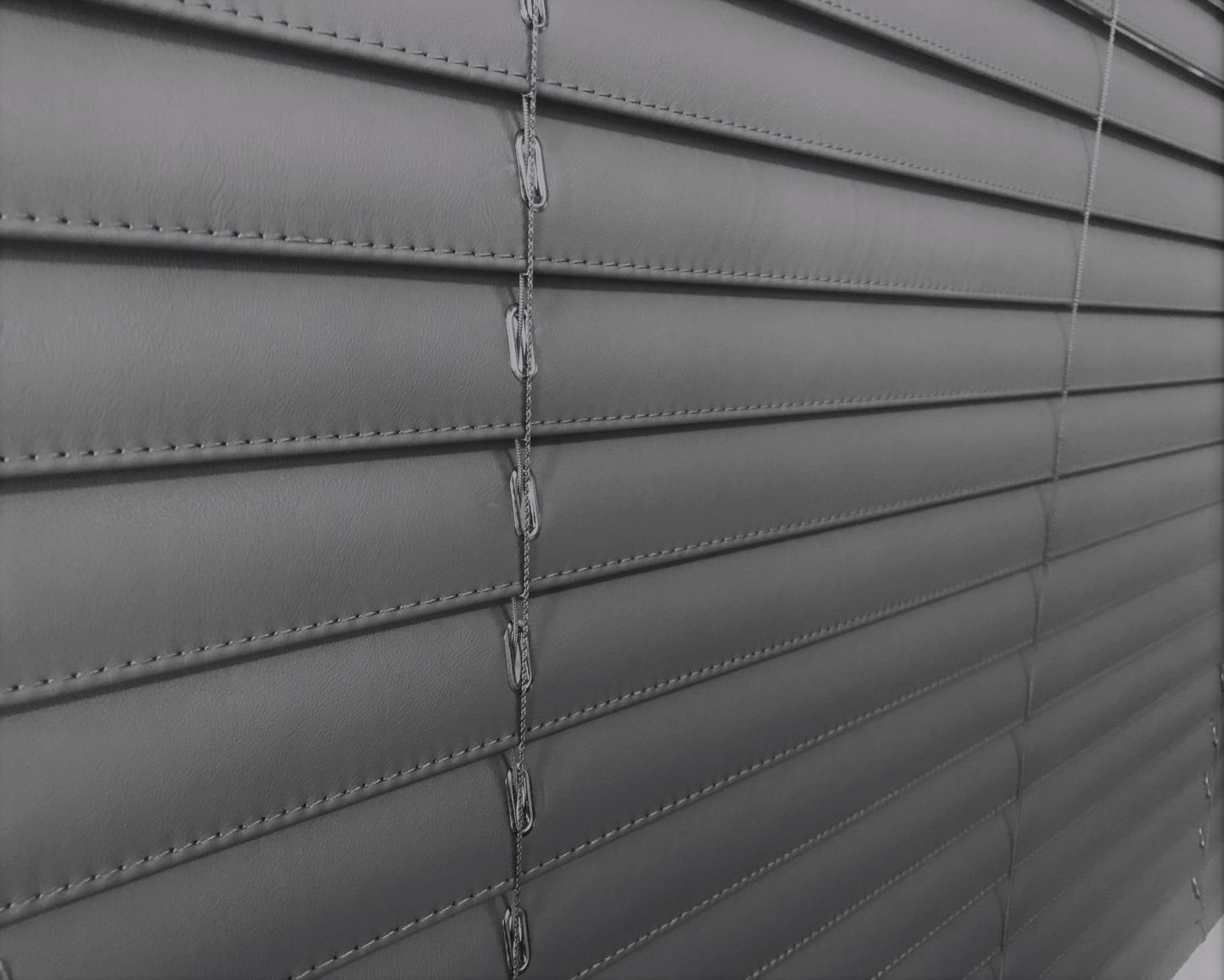 Yatak odası deri jaluzi perde