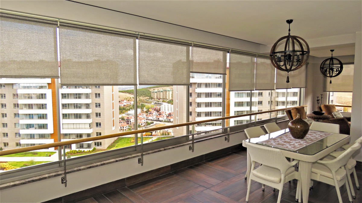 Sun screen stor perde