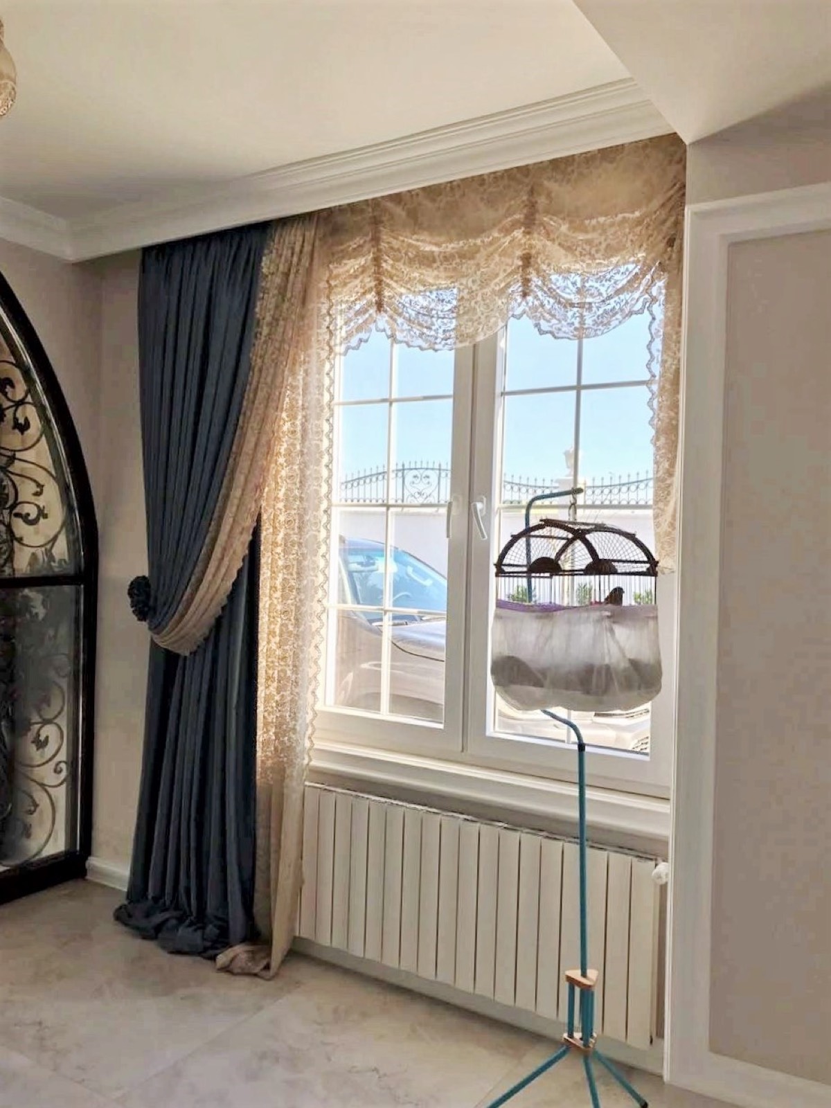 Yüksek tavanlı galeri perde modelleri Ankara