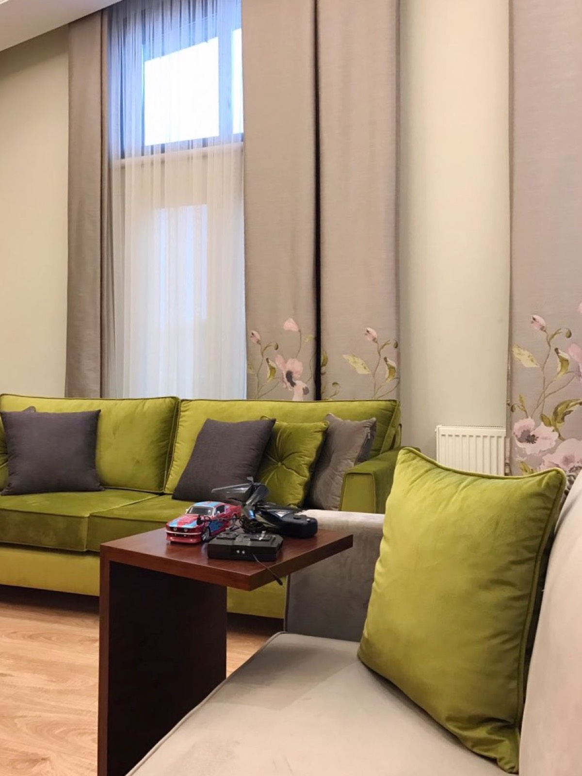 Yüksek tavanlı galeri perde modelleri Ankara