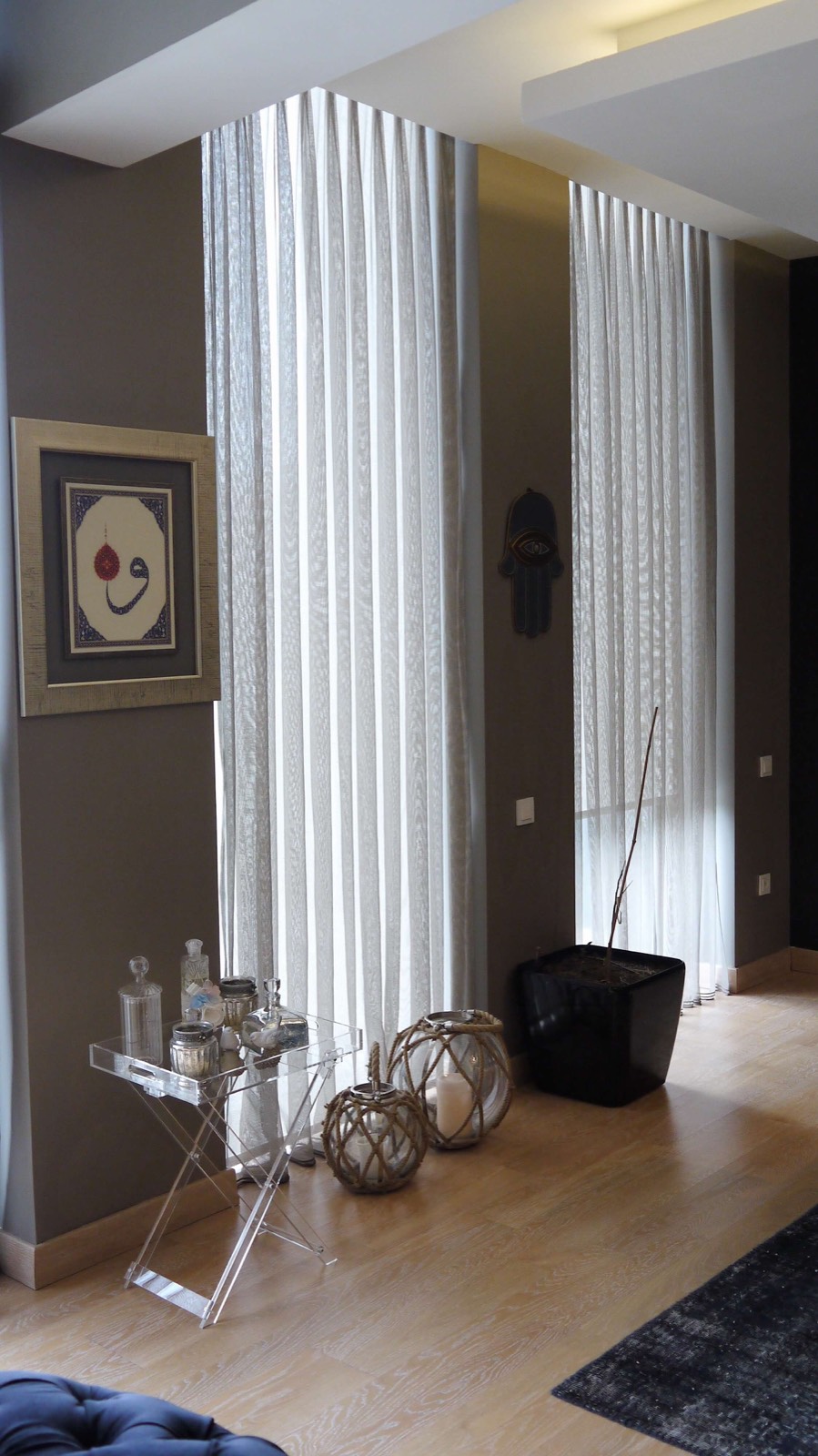 Yüksek tavanlı galeri perde modelleri Ankara