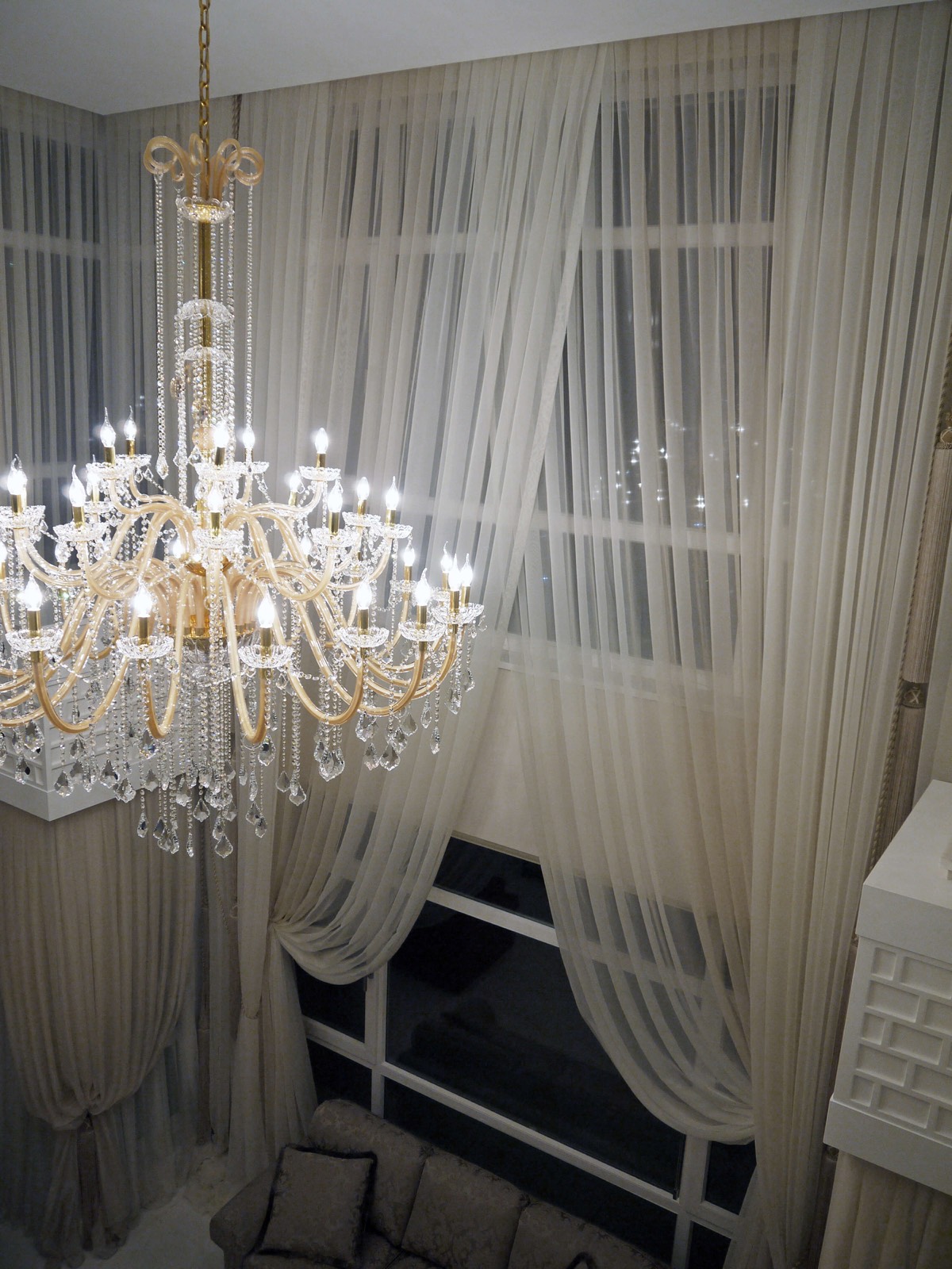 Yüksek tavanlı galeri perde modelleri Ankara