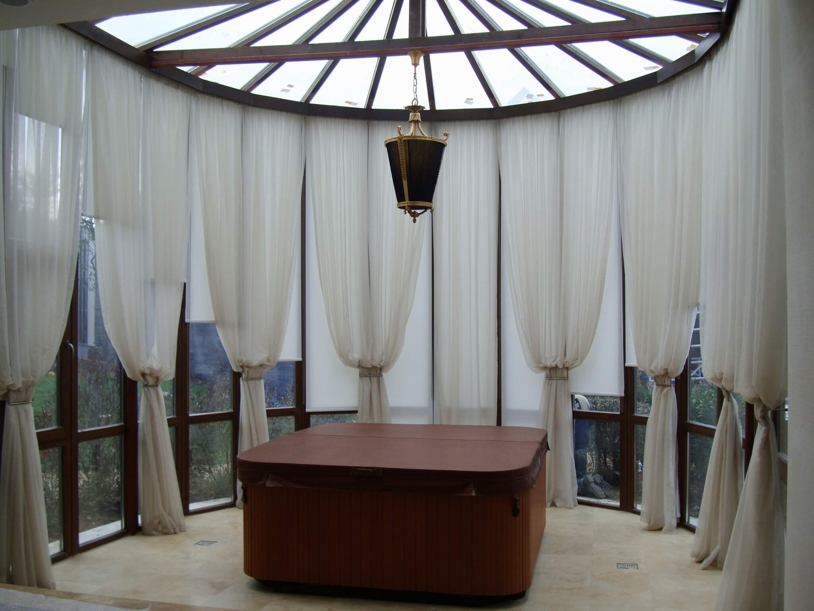 Yüksek tavanlı galeri perde modelleri Ankara