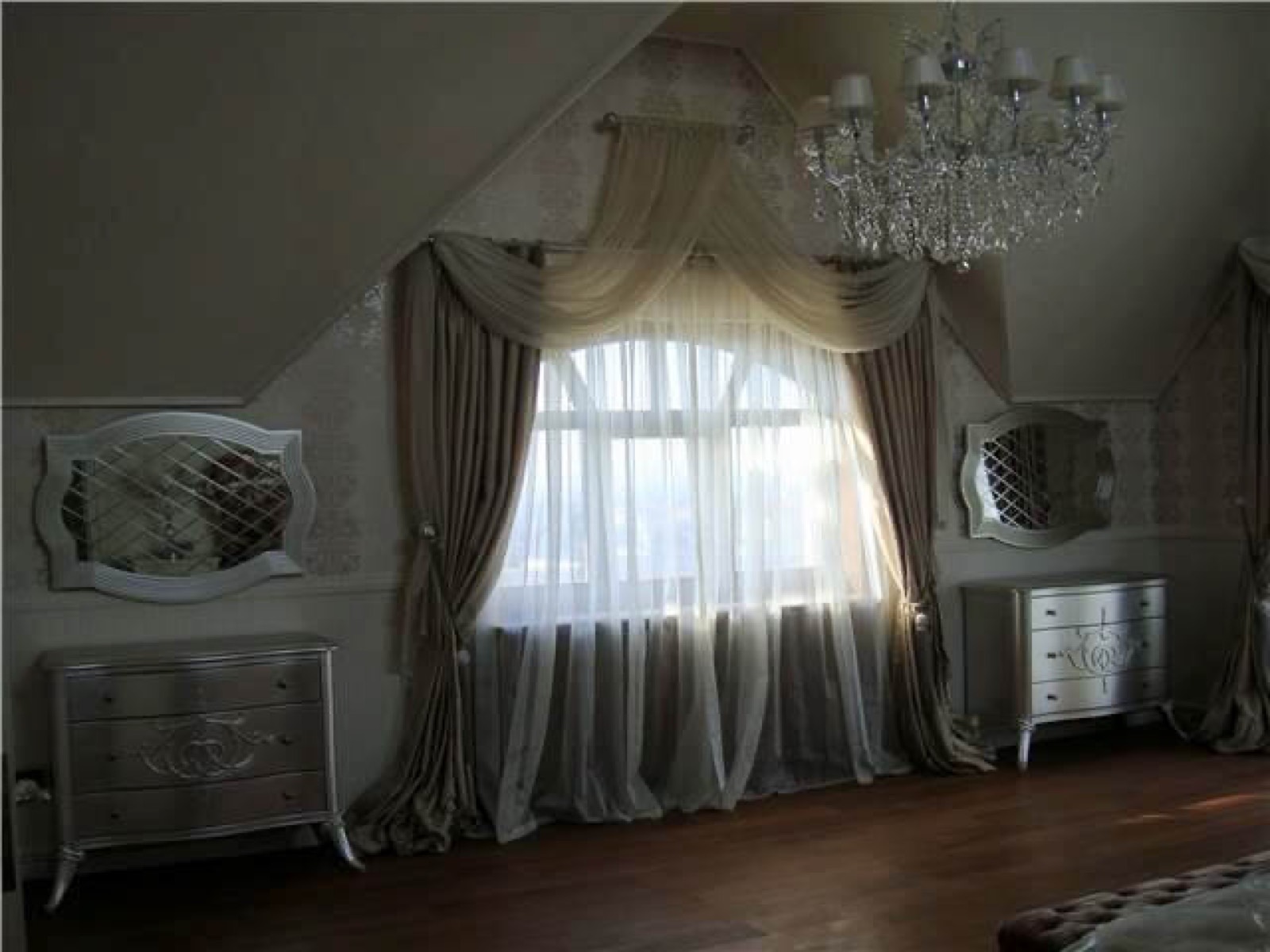 Yüksek tavanlı galeri perde modelleri Ankara