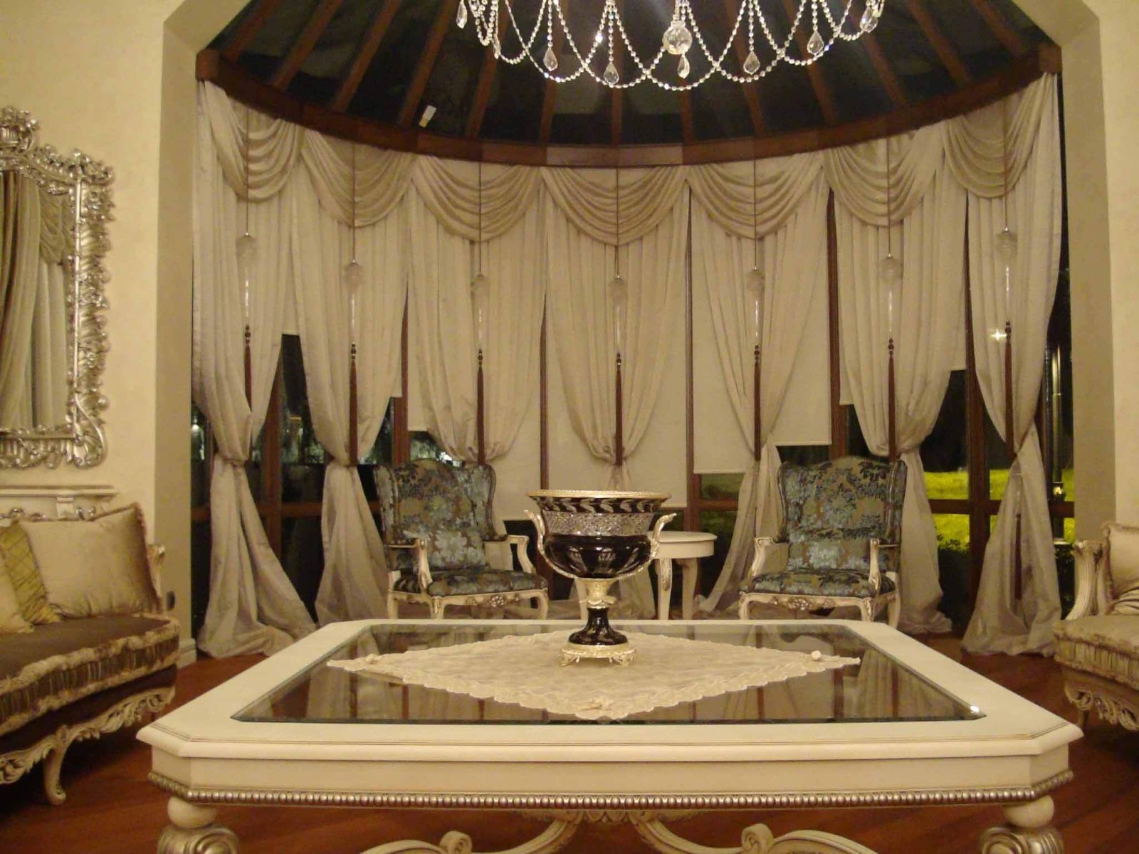 Yüksek tavanlı galeri perde modelleri Ankara